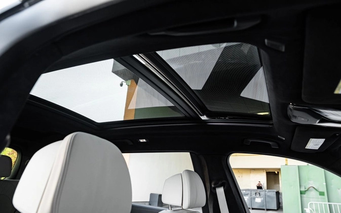 BMW X7 cena 259000 przebieg: 178000, rok produkcji 2019 z Kielce małe 562